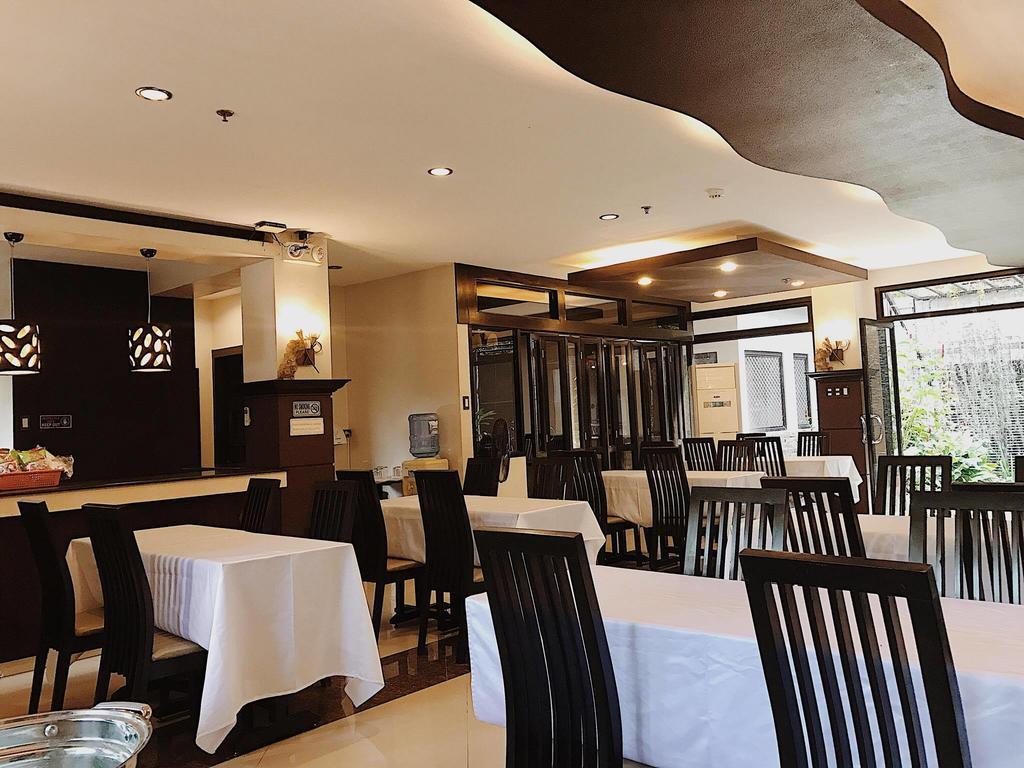 Peridot Suites Davao Exterior foto